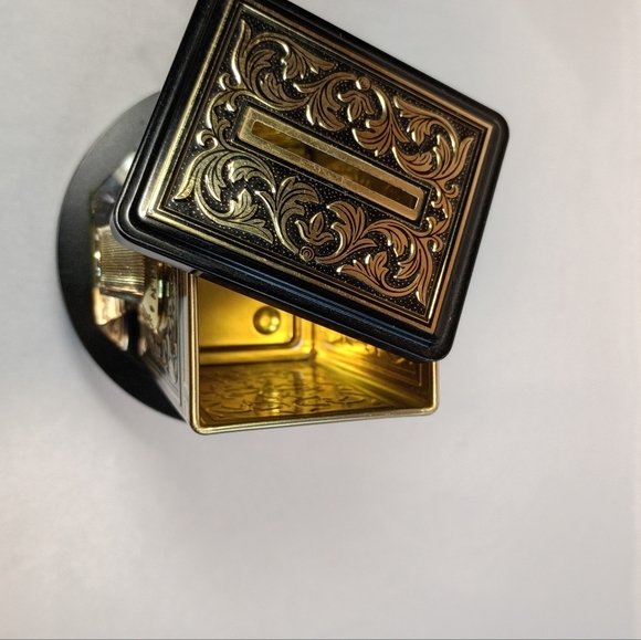 Avon Vintage Safe Style Coin Bank - Picture 6 of 6